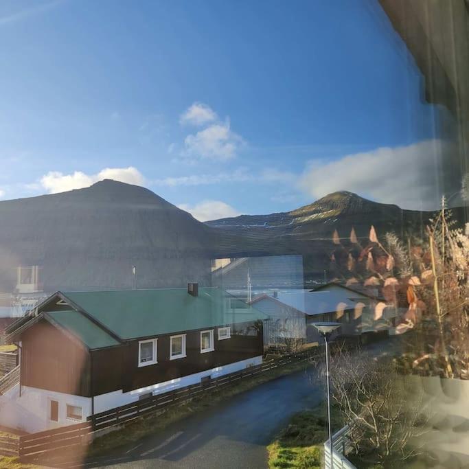 New Flat With Hot Tub - No1 Apartment Oyndarfjordur Екстериор снимка