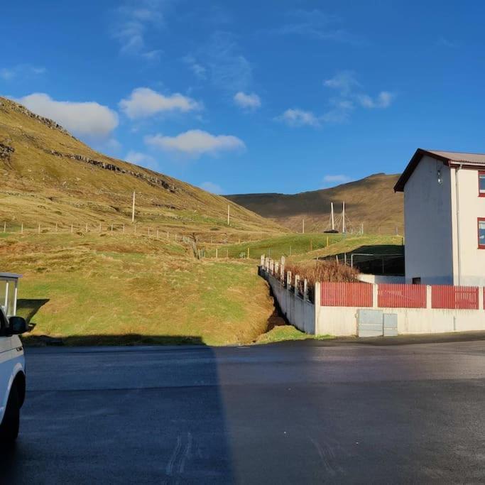 New Flat With Hot Tub - No1 Apartment Oyndarfjordur Екстериор снимка