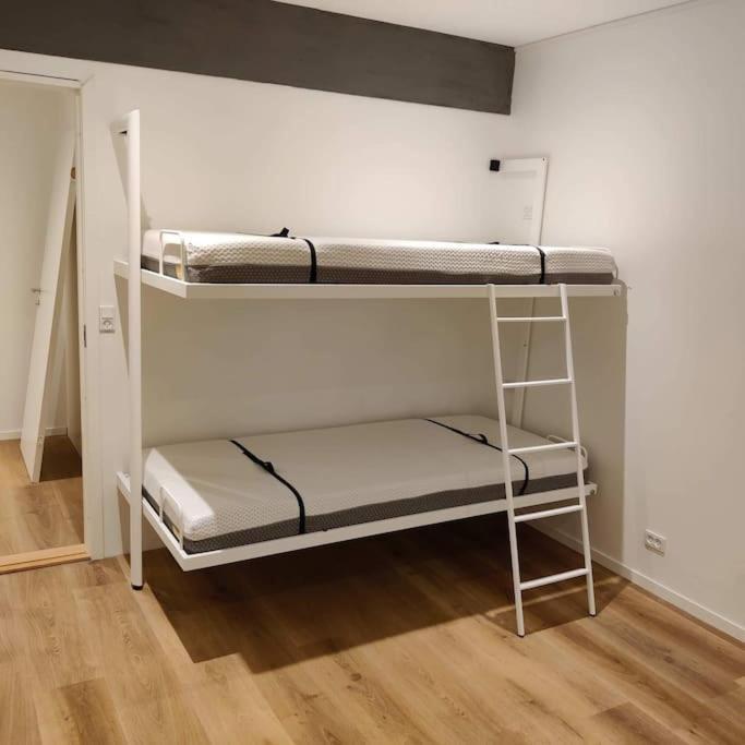 New Flat With Hot Tub - No1 Apartment Oyndarfjordur Екстериор снимка